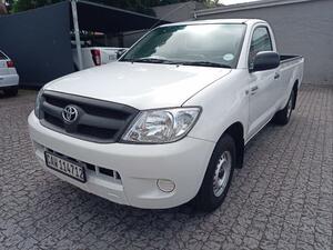 Toyota Hilux 2006, Manual, 2 litres - East London