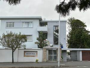 3 Bed Apartment at shedy Pine in Kenilworth, Cape Town - Cape Town