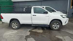 Toyota Hilux 2017, Manual, 2.4 litres - Engcobo