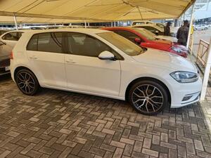 Volkswagen Golf 2019, Manual, 1 litres - Thabazimbi