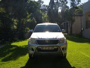Toyota Hilux 2012, Automatic, 4 litres - Port Elizabeth